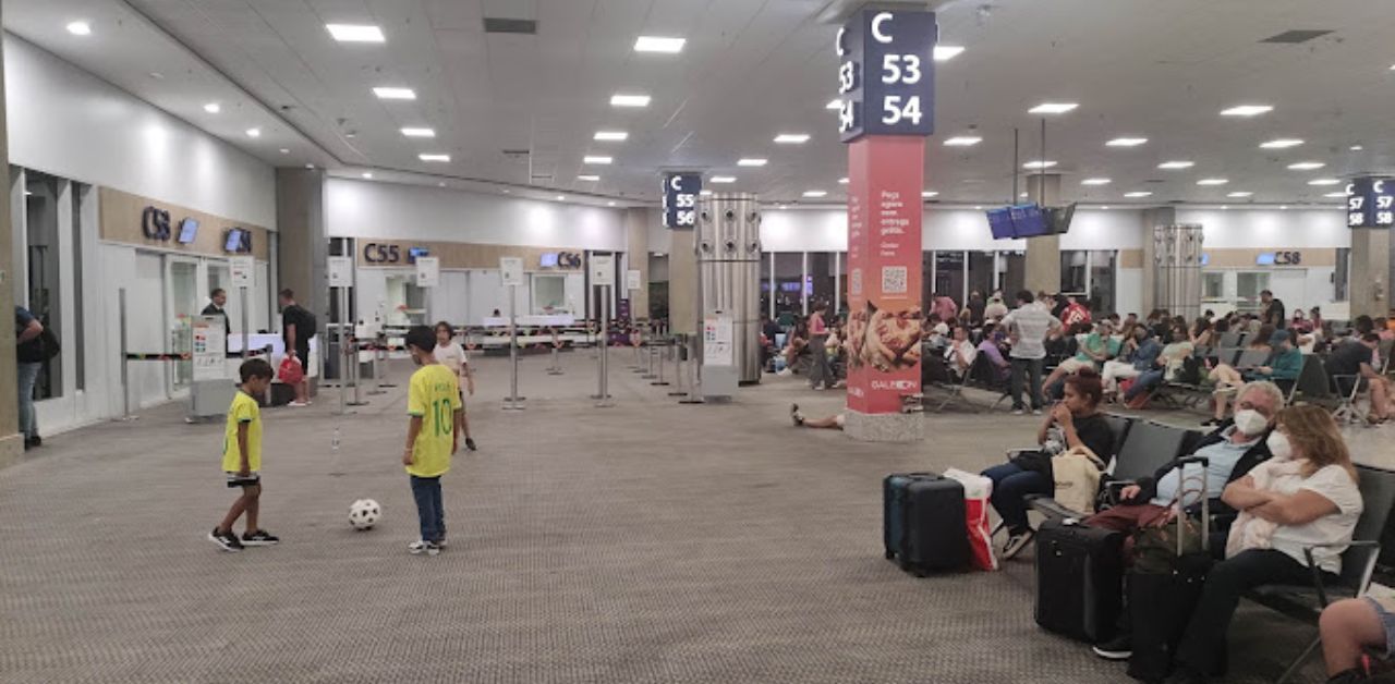 Aeromexico Airlines GIG Airport Terminal