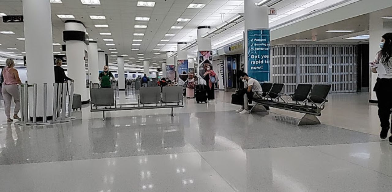 9 Air MIA Airport Terminal