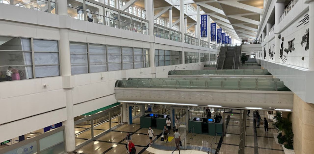 9 Air XMN Airport Terminal