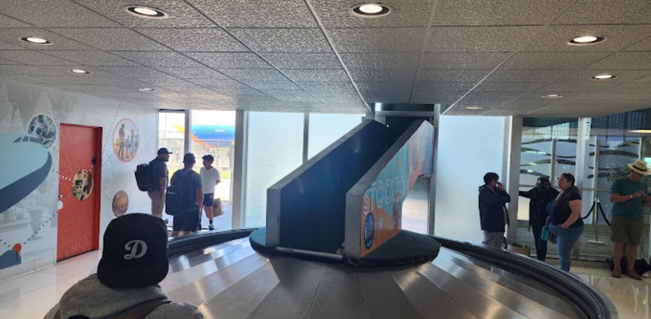 Allegiant Air SCK Airport Terminal