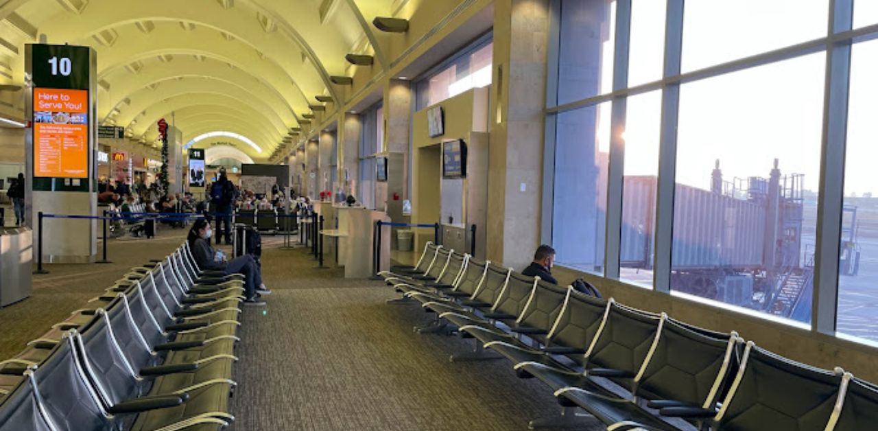 Allegiant Air SNA Airport Terminal