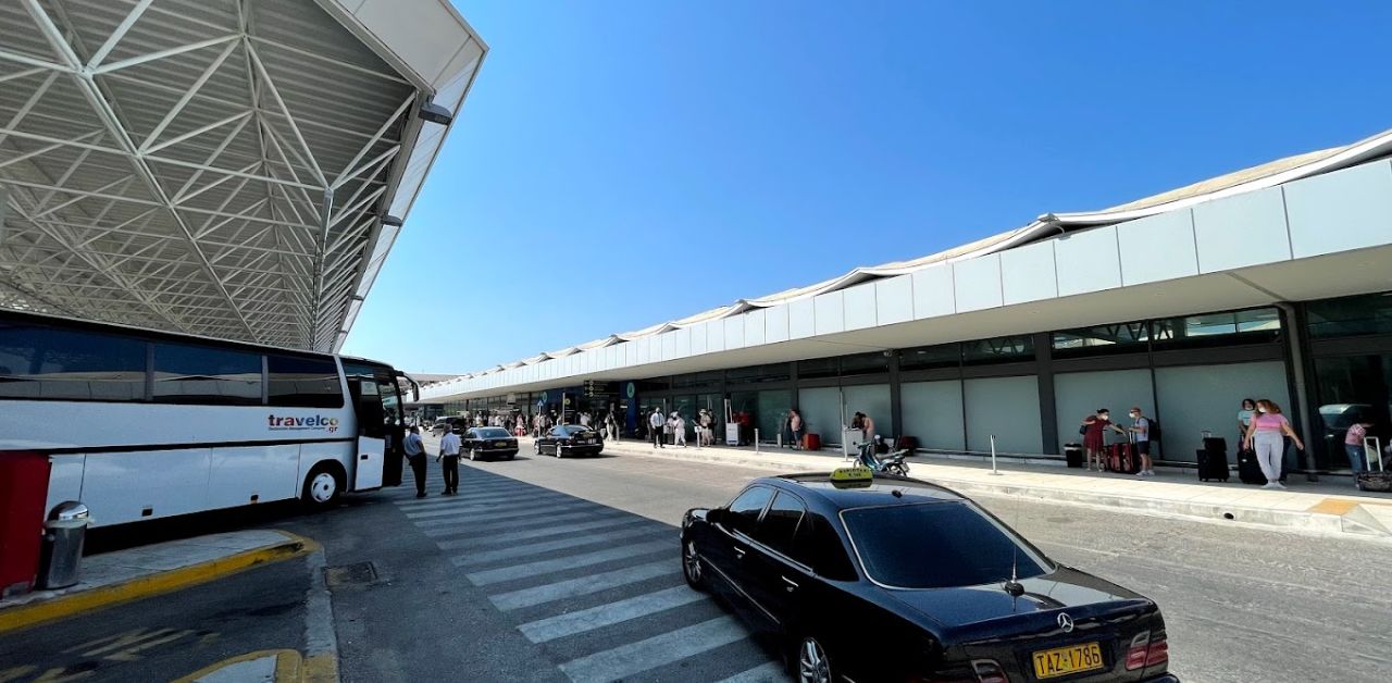 EasyJet Airlines CFU Airport Terminal