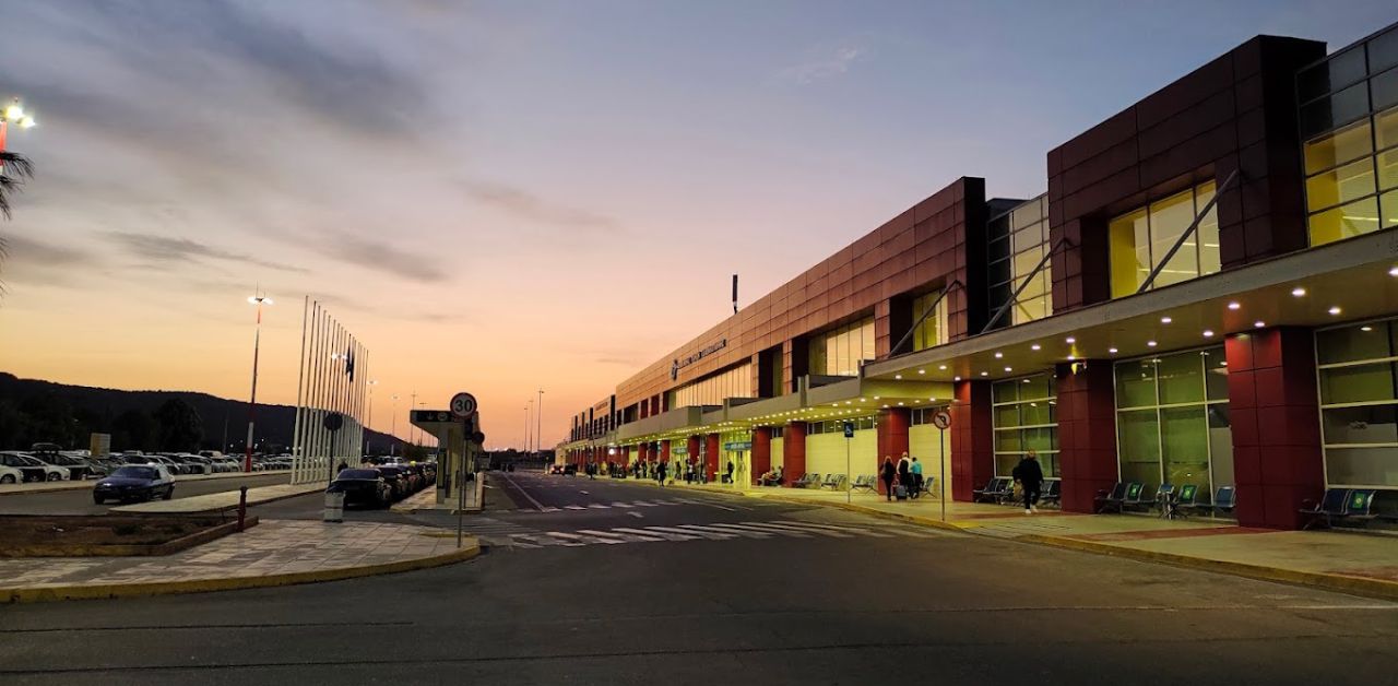 EasyJet Airlines CHQ Airport Terminal