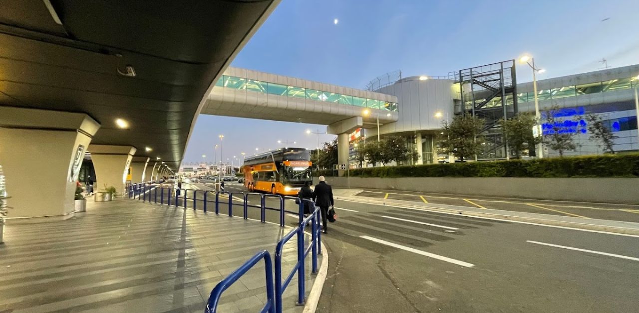 EasyJet Airlines FCO Airport Terminal