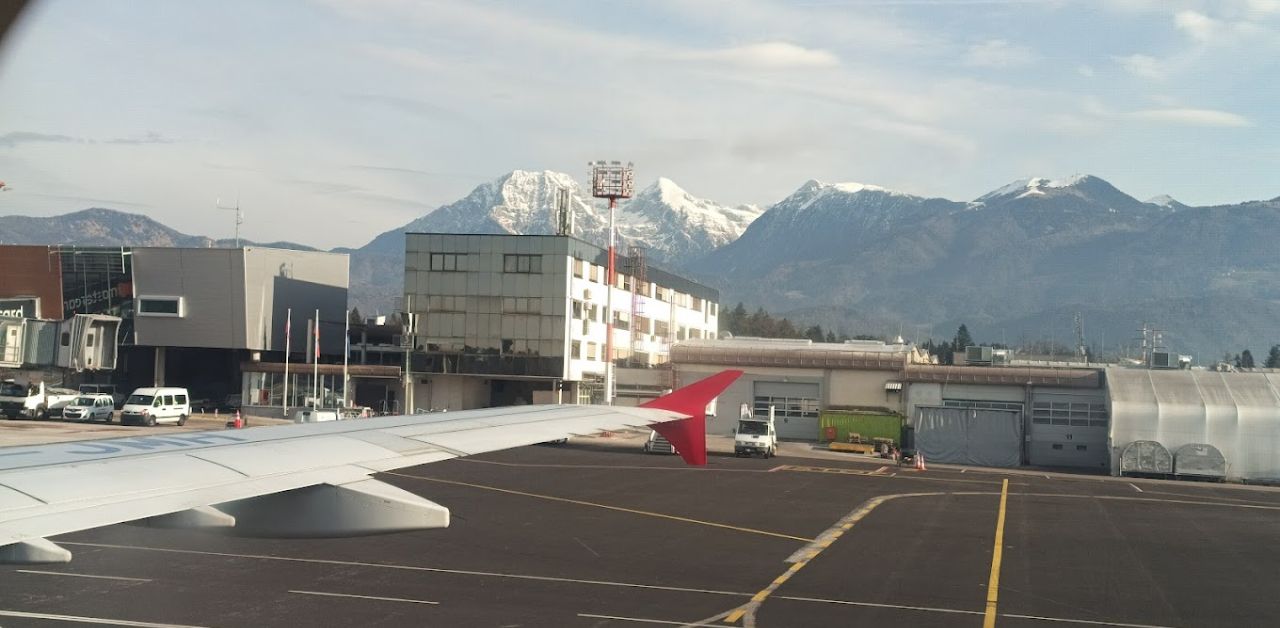EasyJet Airlines LJU Airport Terminal