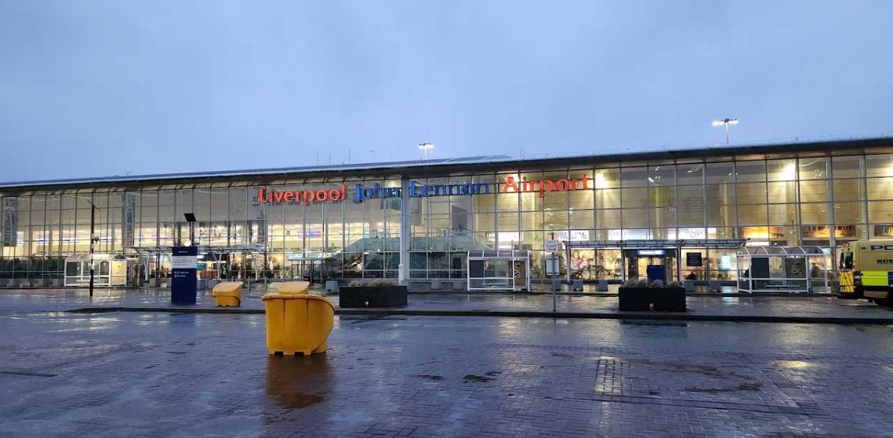 EasyJet Airlines LPL Airport Terminal