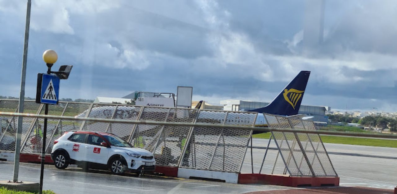 EasyJet Airlines MLA Airport Terminal