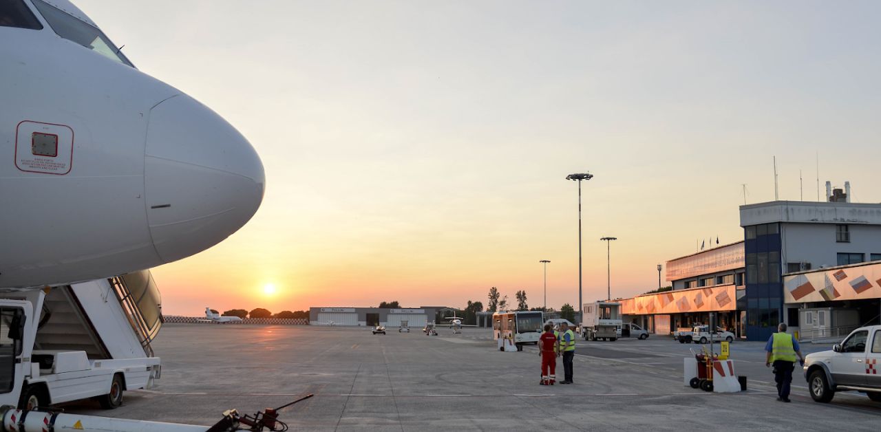 Yakutia Airlines RMI Airport Terminal