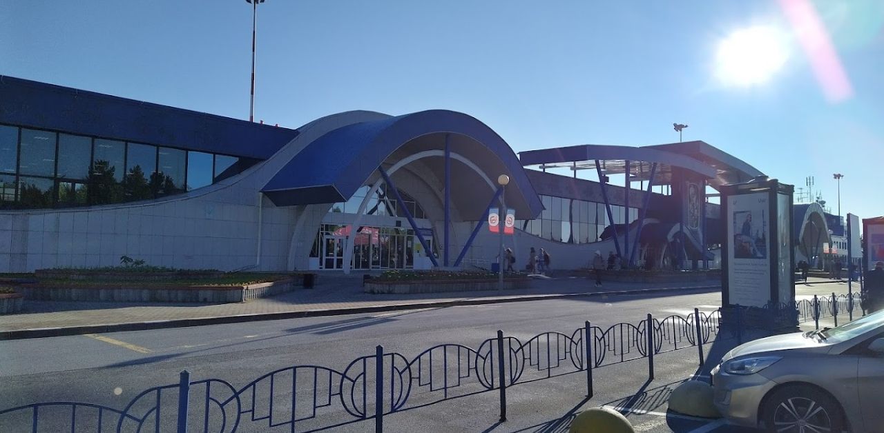 Aeroflot Airlines SGC Airport Terminal