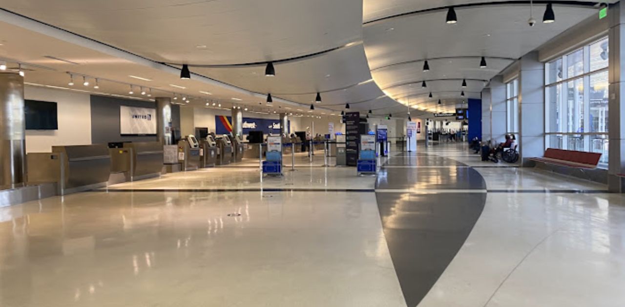 Alaska Airlines BHM Airport Terminal
