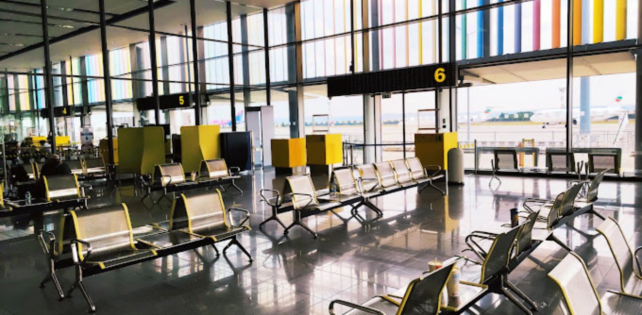 Austrian Airlines VAR Airport Terminal