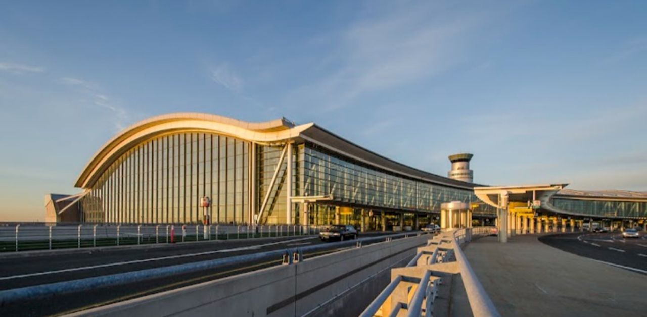 EgyptAir YYZ Airport Terminal