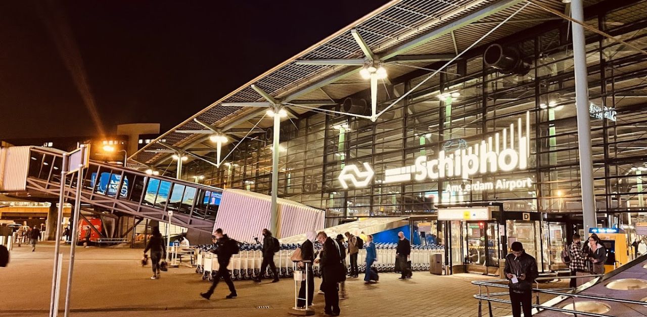 ITA Airways AMS Airport Terminal