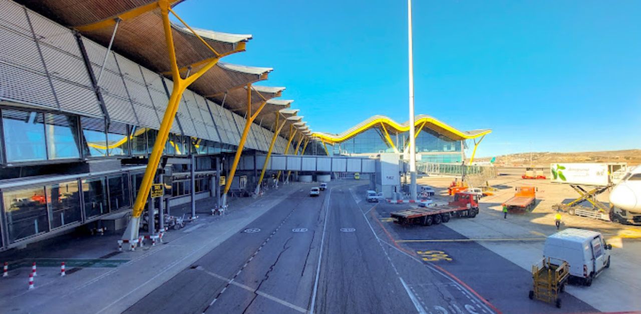 ITA Airways MAD Airport Terminal