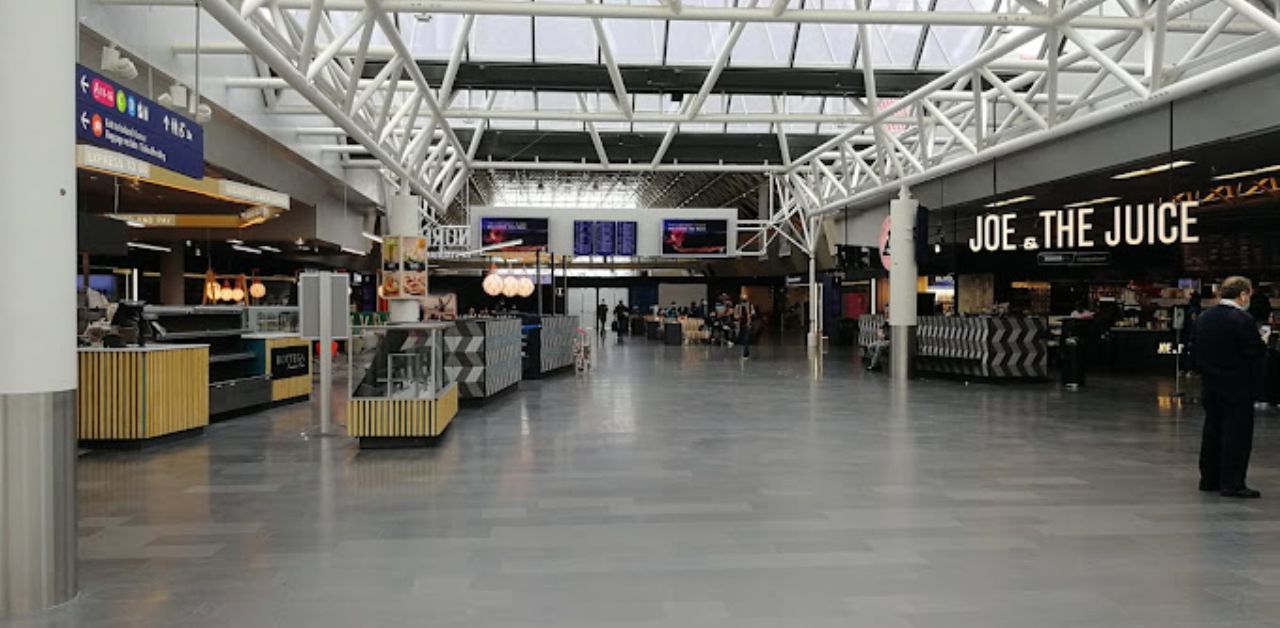 Icelandair KEF Airport Terminal