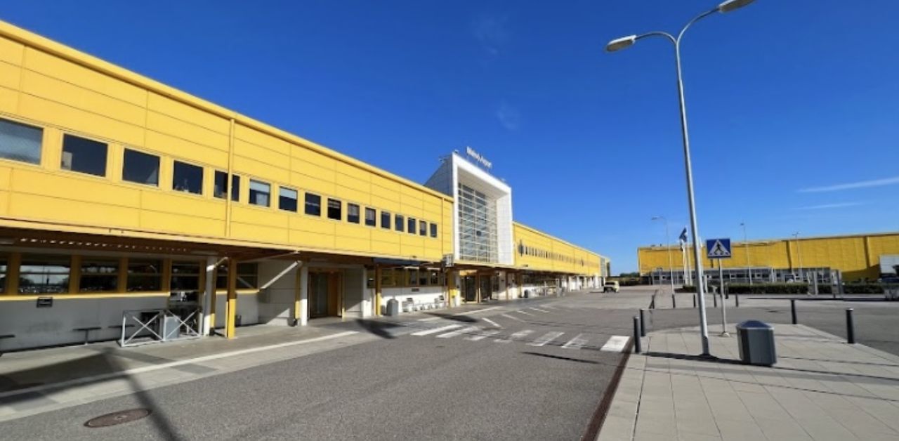 Ryanair MMX Airport Terminal
